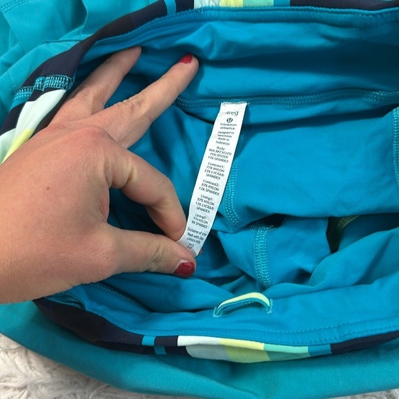 Lululemon Run: Pace Setter Skirt (Regular) *4-way Stretch Surge / Assorted Strip - Picture 3 of 6